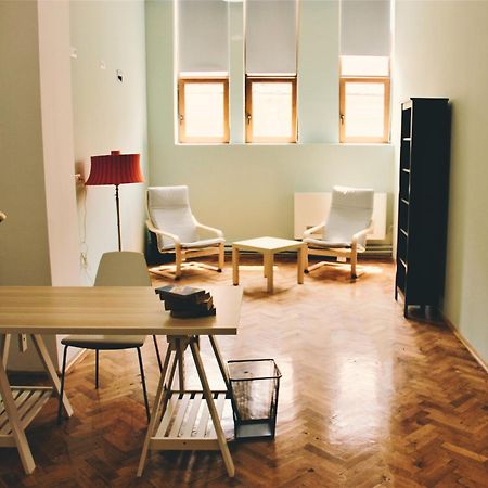 B13 Hostel Σίμπιου Εξωτερικό φωτογραφία