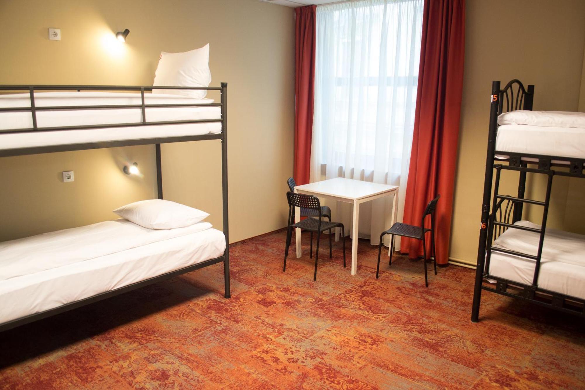 B13 Hostel Σίμπιου Εξωτερικό φωτογραφία
