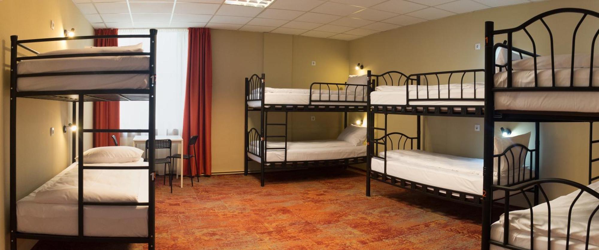 B13 Hostel Σίμπιου Εξωτερικό φωτογραφία